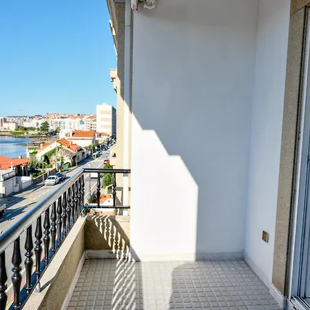 아파트 Auramar 산신소